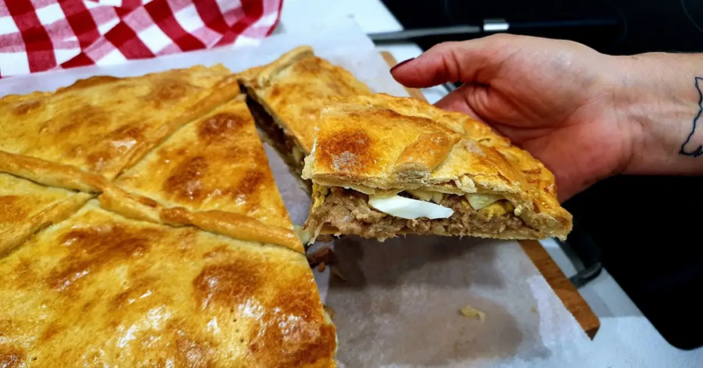 Como hacer Empanada gallega de atún y huevo Como hacer Empanada gallega de atún y huevo