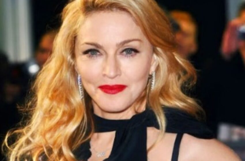 ¡Los fans dicen “¡No puede ser ella!”: Madonna deslumbra a los 66 años con fotos audaces y provocativas!