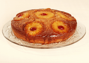 Bizcocho Volteado de Piña